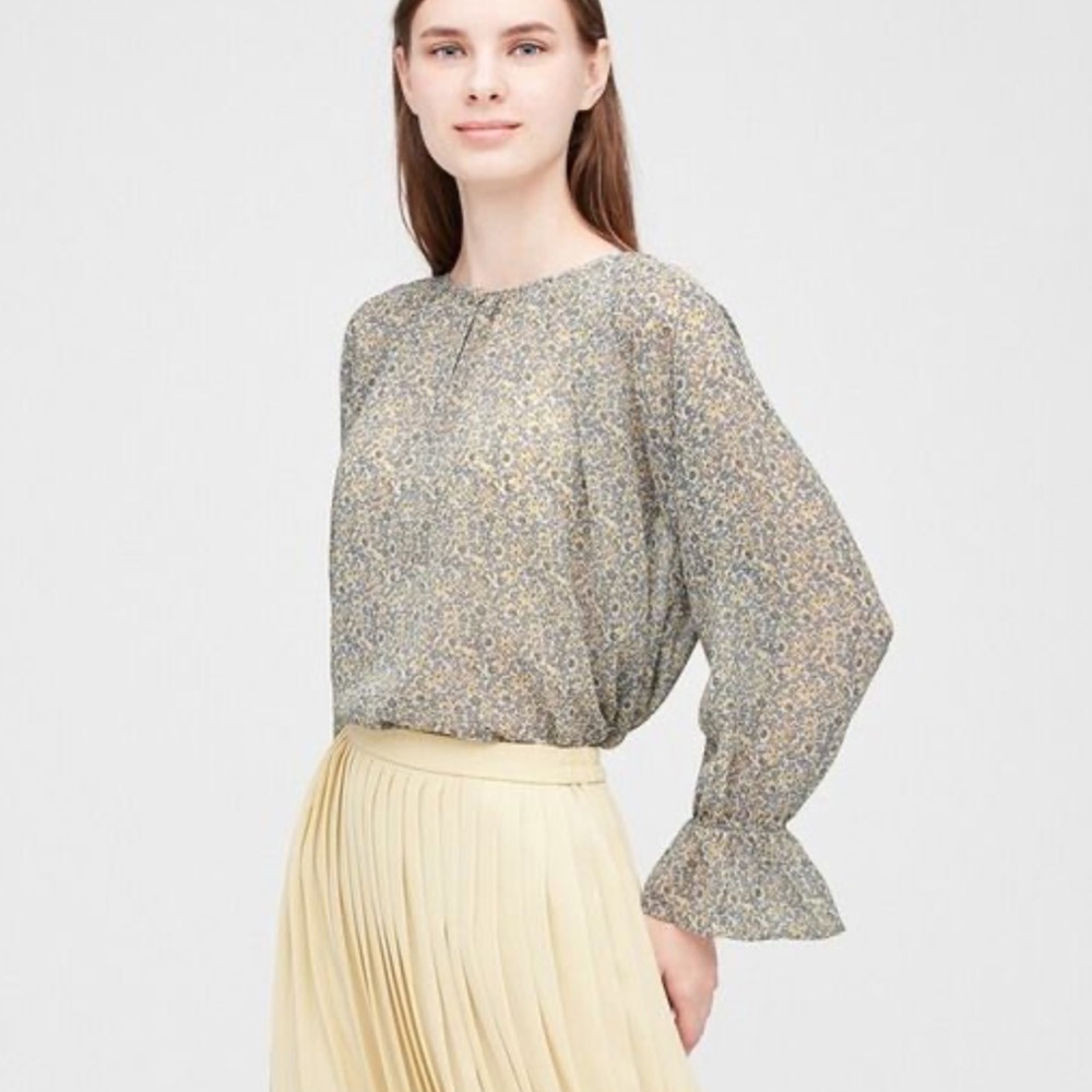 Uniqlo joy of print chiffon blouse